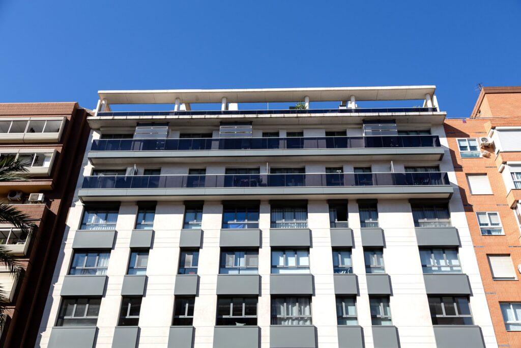 EDIFICIO DE 30 VIVIENDAS EN PRIMADO REIG